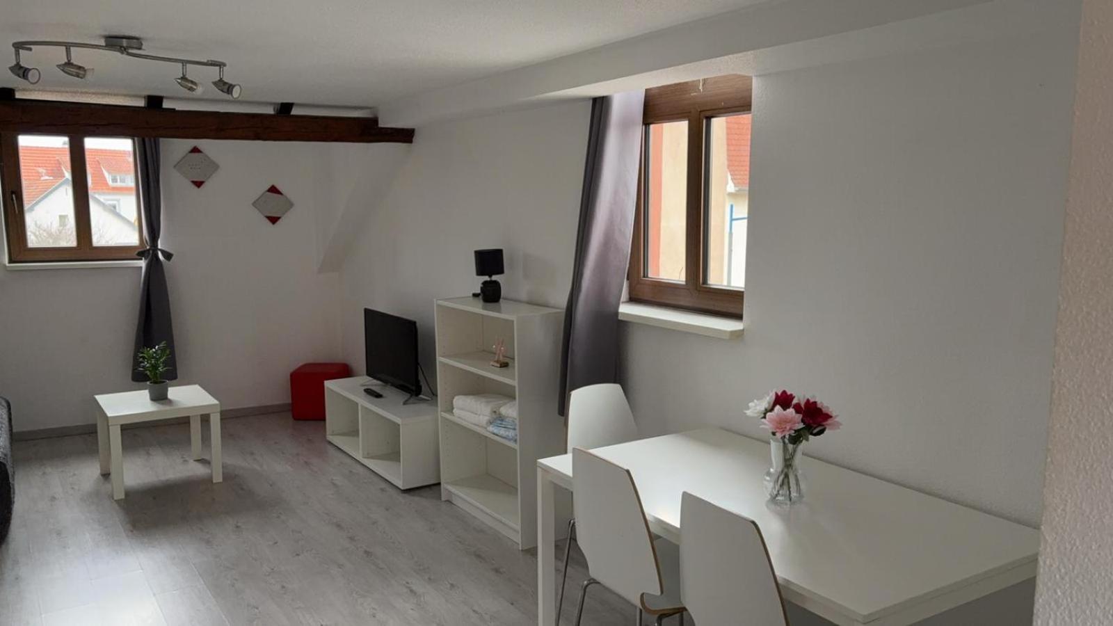 Apartamento Le Manoir De Cyrielle A 10 Min Du Centre De Strasbourg Bischheim Exterior foto